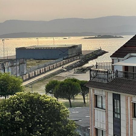 Apartamentos Mar De La Concha Vilagarcia de Arousa Bagian luar foto