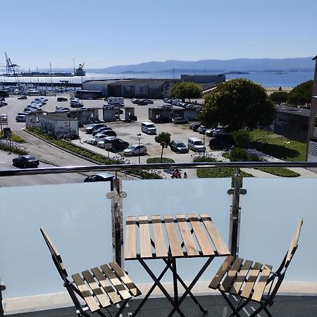 Apartamentos Mar De La Concha Vilagarcia de Arousa Bagian luar foto